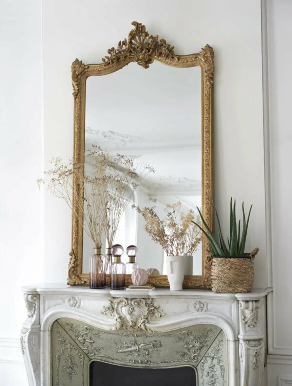 Conservatoire Grand miroir rectangulaire à moulures dorées 104x185